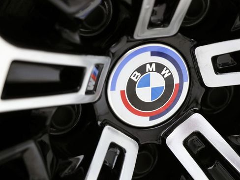 Used 2023 BMW M2 w/ Lighting Package image 13