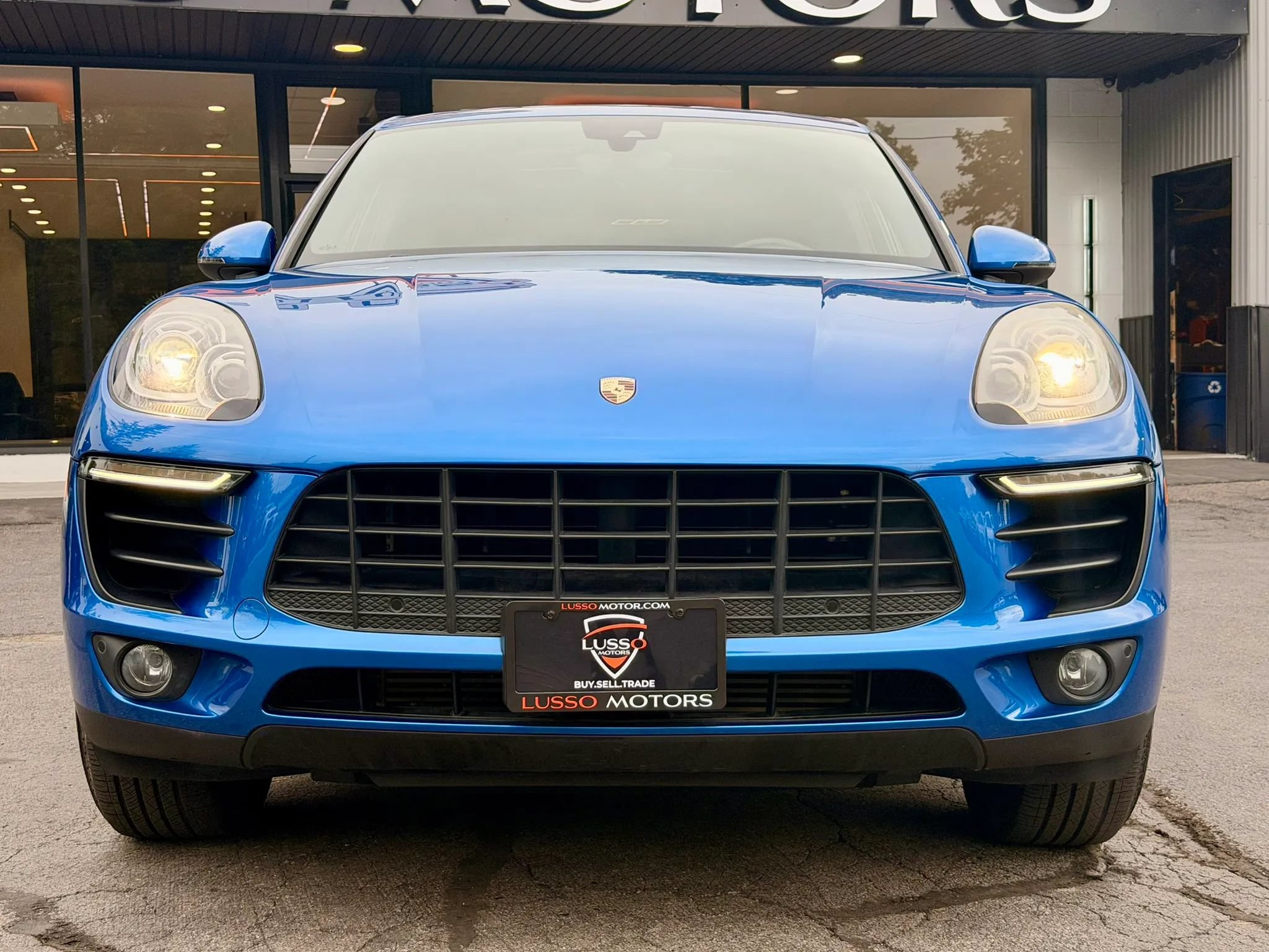 Used 2017 Porsche Macan AWD/4WD image 11