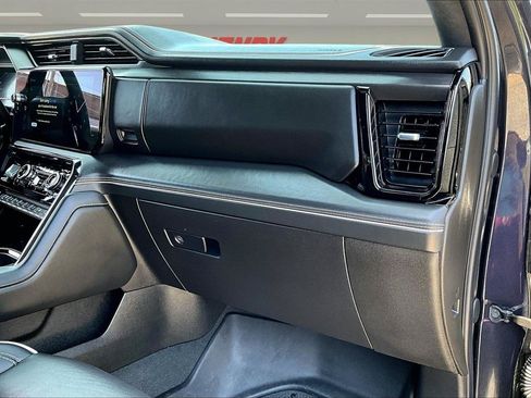 Used 2025 GMC Sierra 2500 AT4X AWD/4WD image 28