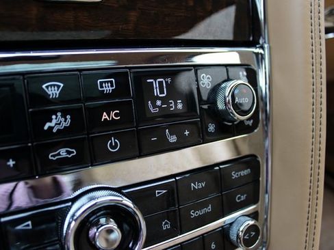 Used 2017 Bentley Mulsanne image 20