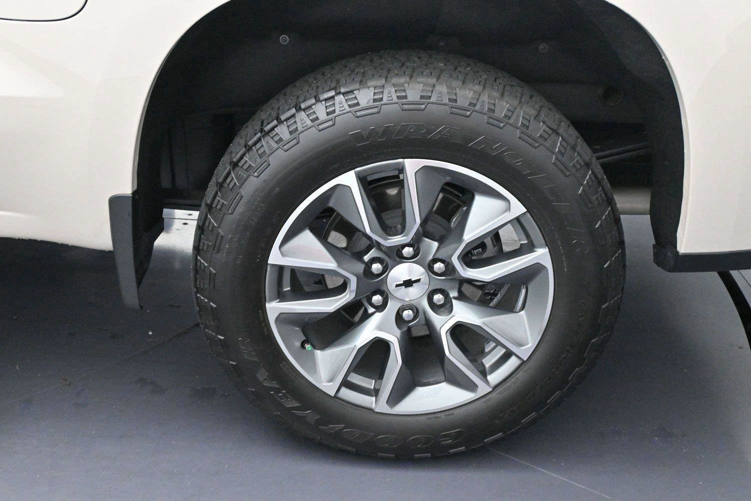 Used 2026 Chevrolet Silverado 1500 RST AWD/4WD image 35