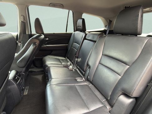 Used 2016 Honda Pilot Touring image 26