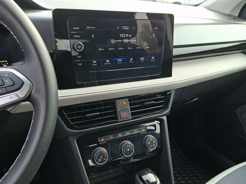 Used 2025 Volkswagen Taos S image 19