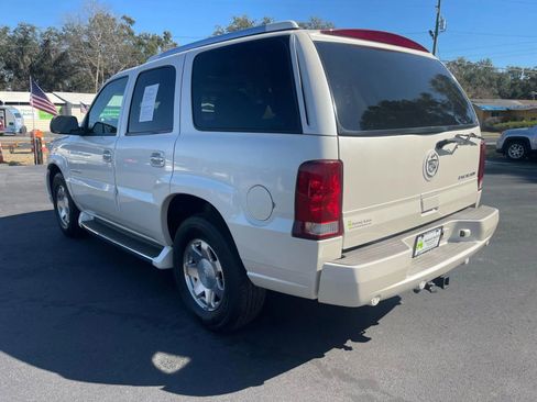 Used 2002 Cadillac Escalade Luxury image 7