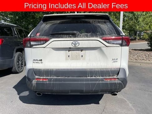 Used 2020 Toyota RAV4 XLE Premium AWD/4WD image 3