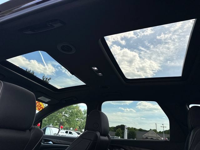 Used 2024 Buick Enclave Avenir w/ Avenir Technology Package FWD image 15