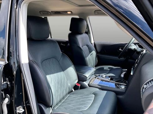 Certified 2023 Nissan Armada Platinum w/ Captain's Chairs Package RWD image 9