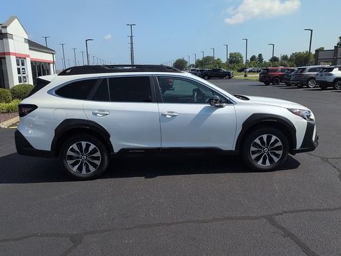 Used 2025 Subaru Outback Limited AWD/4WD image 8