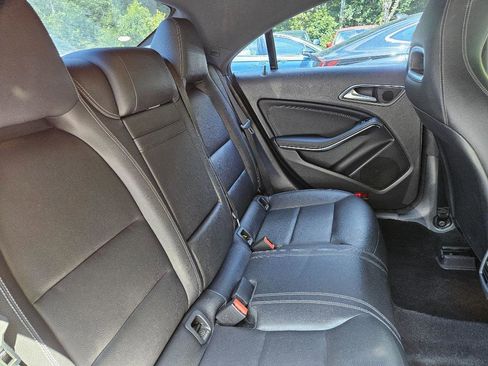 Used 2018 Mercedes-Benz CLA 250 image 40