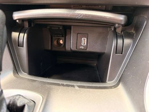 Used 2018 Honda Accord LX image 24