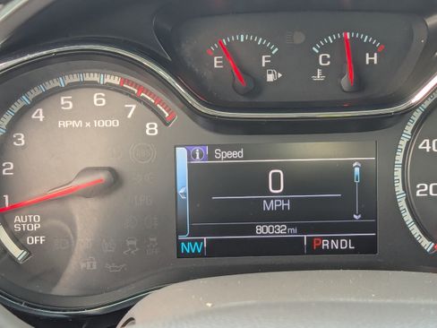 Used 2018 Chevrolet Cruze Premier FWD image 36