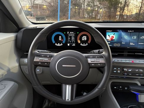 Used 2025 Hyundai Kona SEL image 34