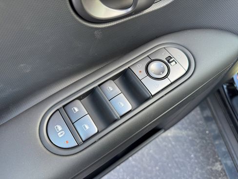 New 2025 Hyundai Ioniq 5 SEL image 18