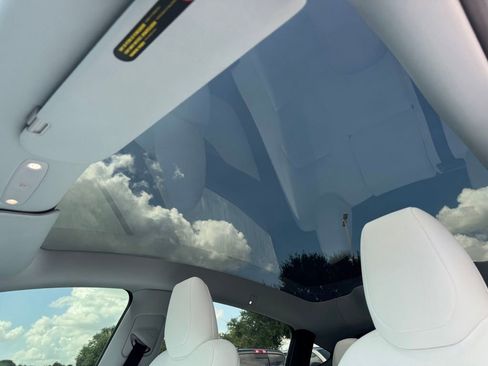 Used 2026 Tesla Model Y 2WD image 13