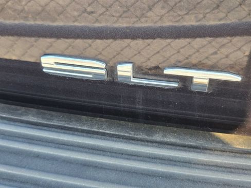 Used 2023 GMC Yukon SLT RWD image 6