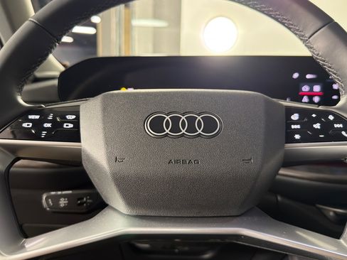 Used 2025 Audi Q5 Premium Plus w/ Premium Plus AWD/4WD image 23