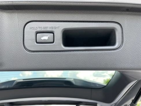 Certified 2025 Honda Pilot EX-L image 43