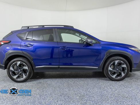 Used 2024 Subaru Crosstrek 2.5i Limited AWD/4WD image 9