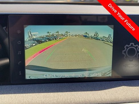 Used 2025 Nissan Kicks SV FWD image 14