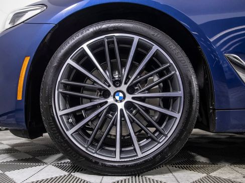 Used 2023 BMW 530i w/ Premium Package RWD image 40