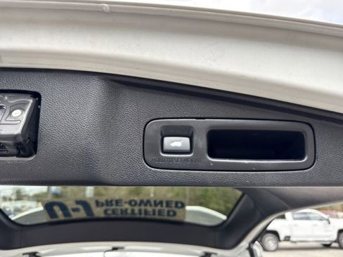 Used 2022 Honda CR-V Touring image 31
