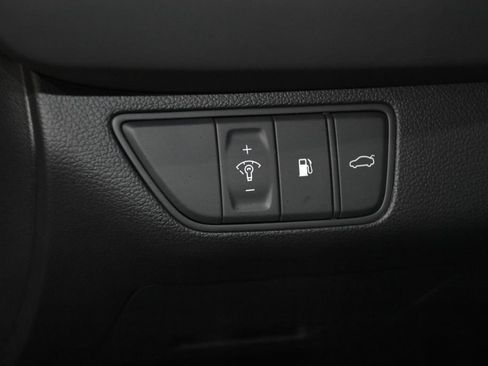 New 2026 Genesis G70 2.5T image 9