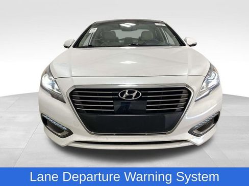 Used 2016 Hyundai Sonata Limited w/ Option Group 02 image 7