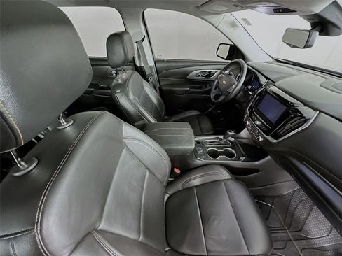 Used 2018 Chevrolet Traverse LT image 27