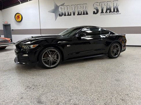 Used 2015 Ford Mustang GT Premium RWD image 2
