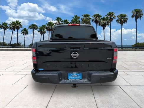 Used 2022 Nissan Frontier SV w/ Technology Package RWD image 7
