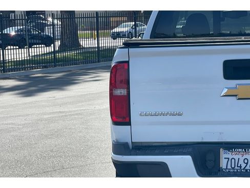 Used 2016 Chevrolet Colorado Z71 AWD/4WD image 14