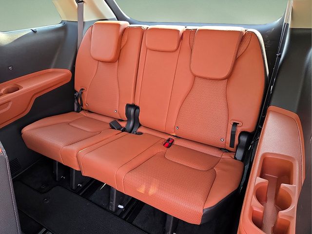 Used 2024 Kia Carnival SX Prestige FWD image 13