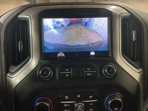 Used 2021 Chevrolet Silverado 2500 LT w/ Convenience Package image 18