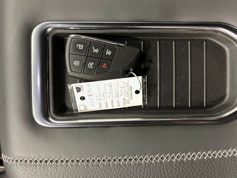 Certified 2024 GMC Yukon XL Denali image 30