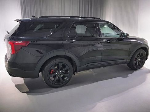 Used 2020 Ford Explorer ST w/ ST Street Pack image 29