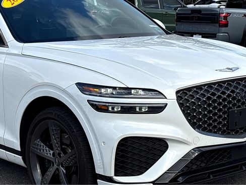 Used 2023 Genesis GV70 2.5T w/ Sport Prestige Package image 28