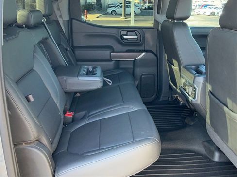 Used 2019 GMC Sierra 1500 SLT image 17