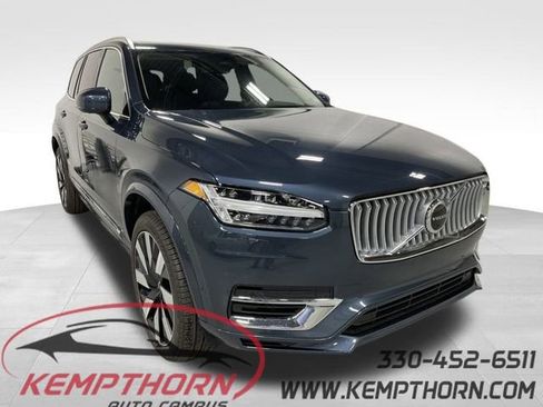 Used 2025 Volvo XC90 T8 Plus image 1