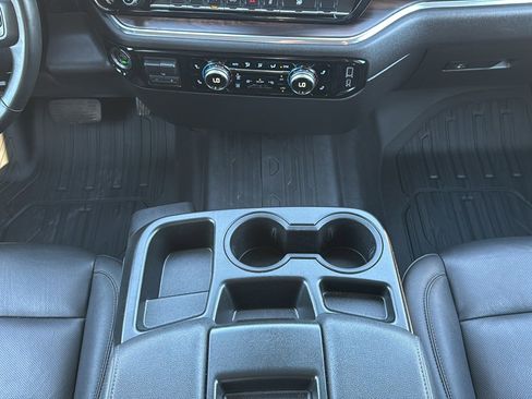 Used 2025 GMC Sierra 1500 SLT image 23