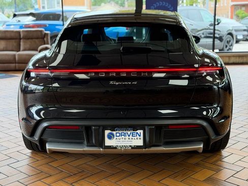Used 2023 Porsche Taycan 4 Cross Turismo w/ Premium Package AWD/4WD image 7
