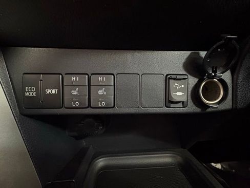 Used 2017 Toyota RAV4 Limited w/ Advanced Technology Package image 11