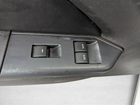 Used 2014 Ford Mustang Convertible RWD image 10