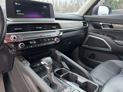 Used 2022 Kia Telluride EX w/ EX Premium Package image 18