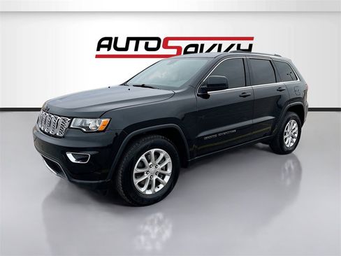 Used 2021 Jeep Grand Cherokee Laredo image 3