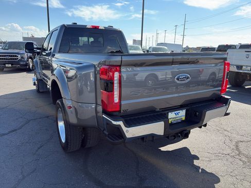 Used 2025 Ford F450 Lariat w/ Lariat Ultimate Package AWD/4WD image 3