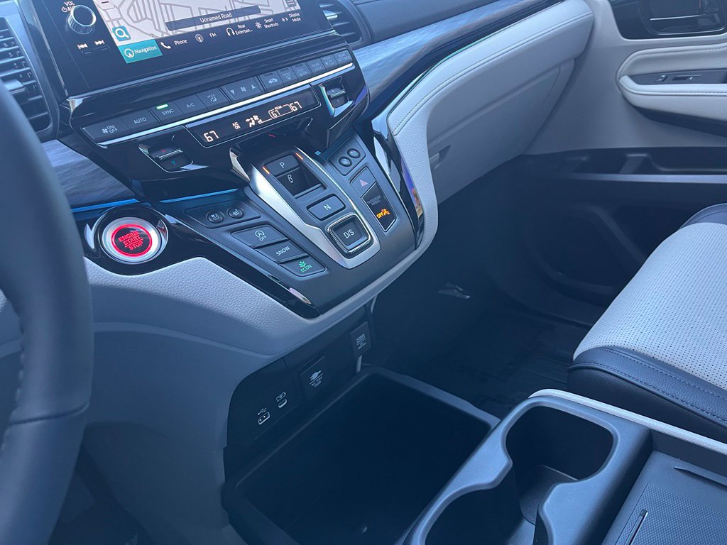 Used 2026 Honda Odyssey Elite image 34