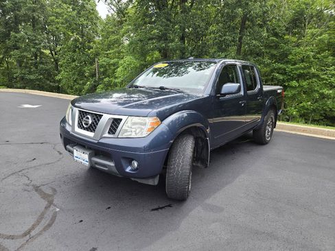Used 2015 Nissan Frontier PRO-4X AWD/4WD image 4