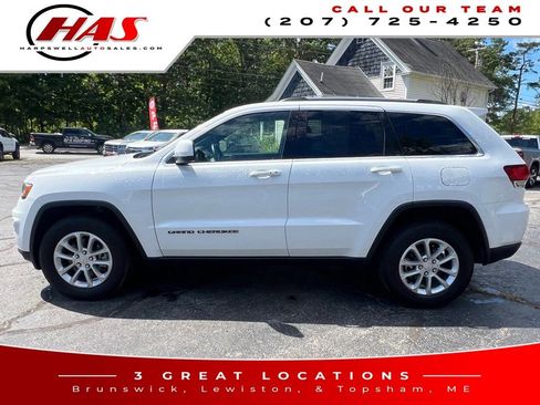 Used 2021 Jeep Grand Cherokee Laredo image 3