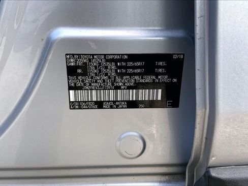 Used 2018 Toyota RAV4 LE FWD image 36