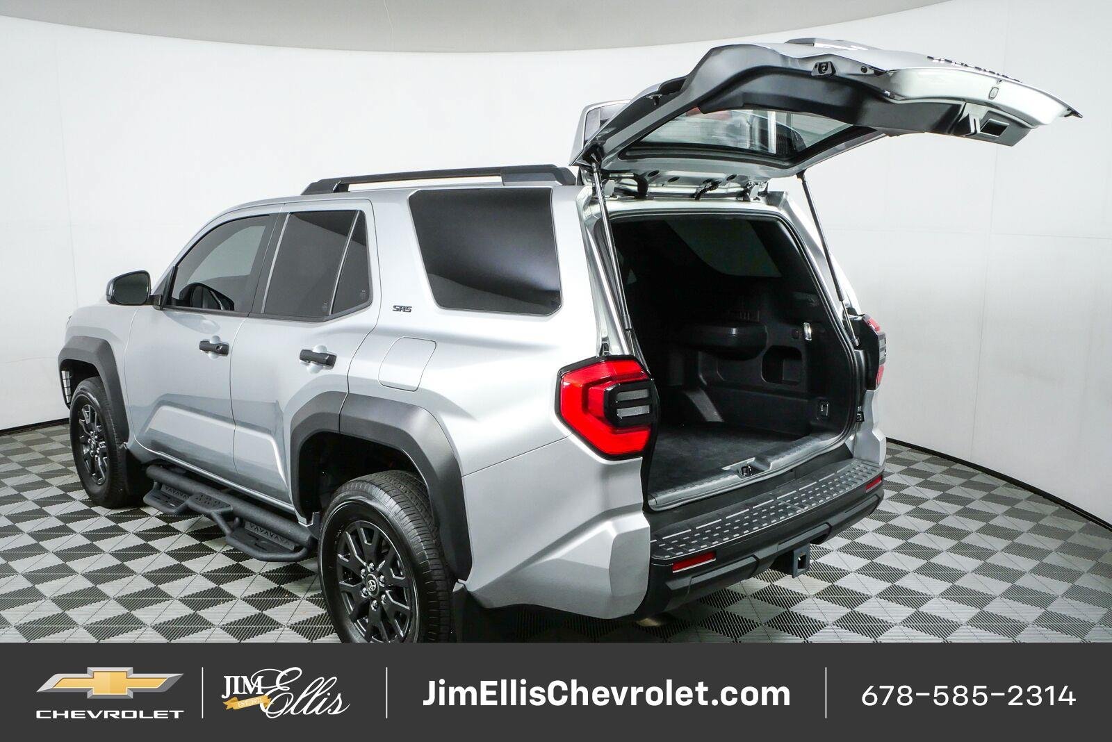 Used 2025 Toyota 4Runner SR5 RWD image 30